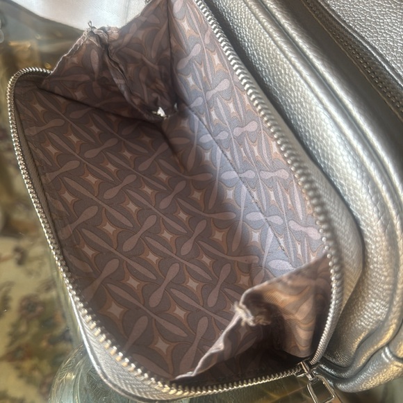 Christian Laconix Silver Crossbody Bag with Coin Pouch - Picture 5 of 6